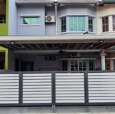 Homestay Dr. Z كلانغْ المظهر الخارجي الصورة