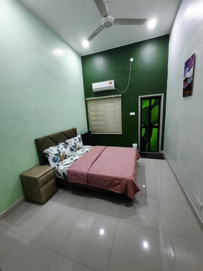 Homestay Dr. Z كلانغْ المظهر الخارجي الصورة