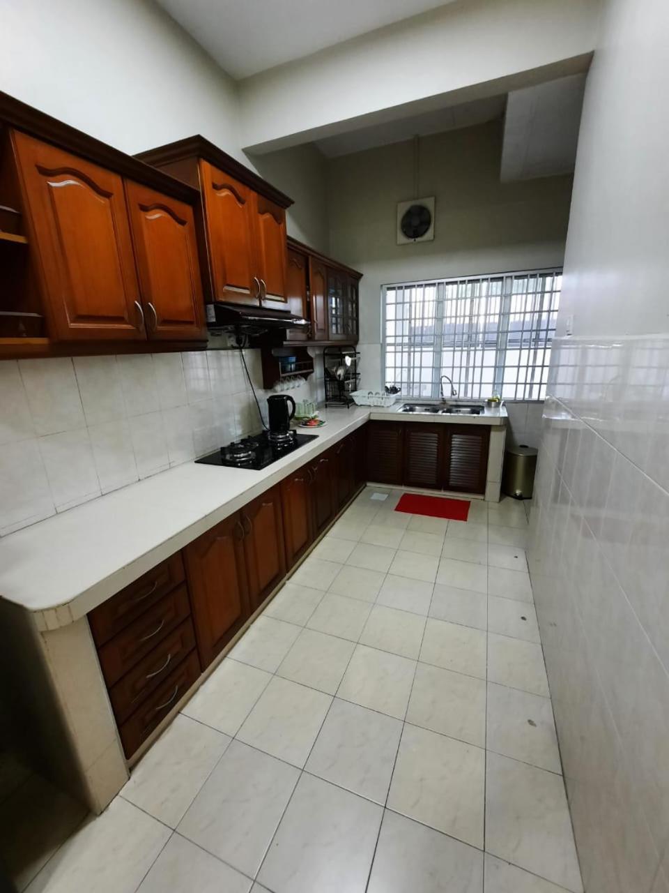 Homestay Dr. Z كلانغْ المظهر الخارجي الصورة